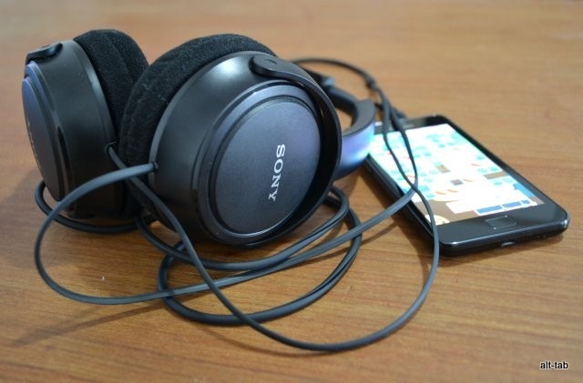 Auriculares Sony MA100