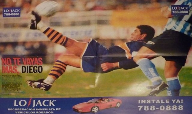 Maradona en una publicidad de LoJack