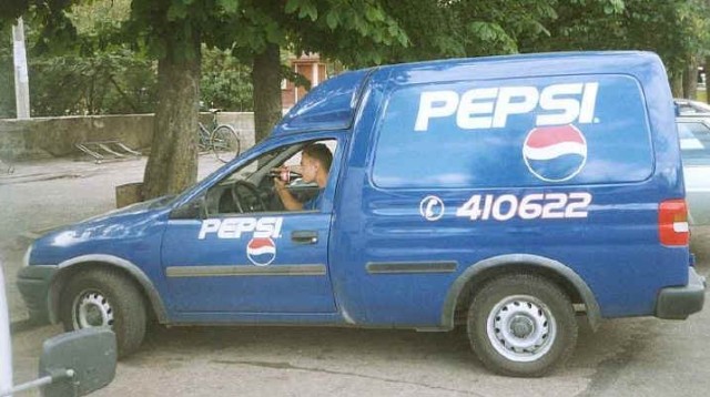 PEPSI_COCA Pepsi versus Coca