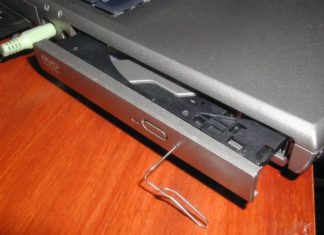 Homenaje al clip abre-bandeja