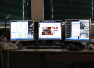 El (los) escritorio(s) de Nacho Herrera