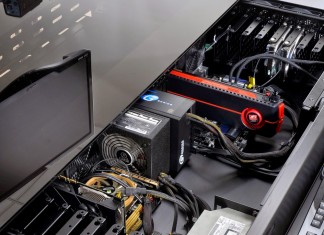 Lian Li DK 02 y el concepto del «gabinete escritorio»