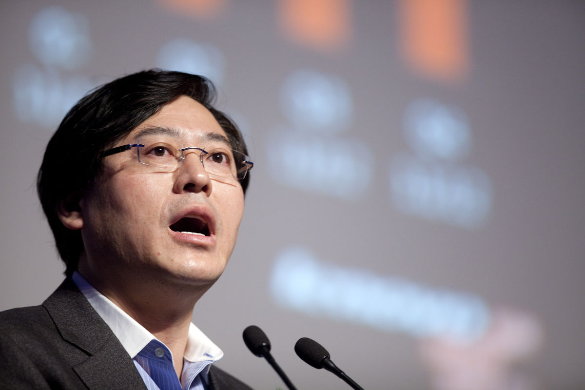 La cara que puso Yang Yuanqing, CEO de Lenovo, cuando se enteró del temita de Superfish