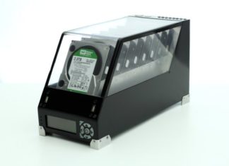 Espectacular construcción de un NAS casero