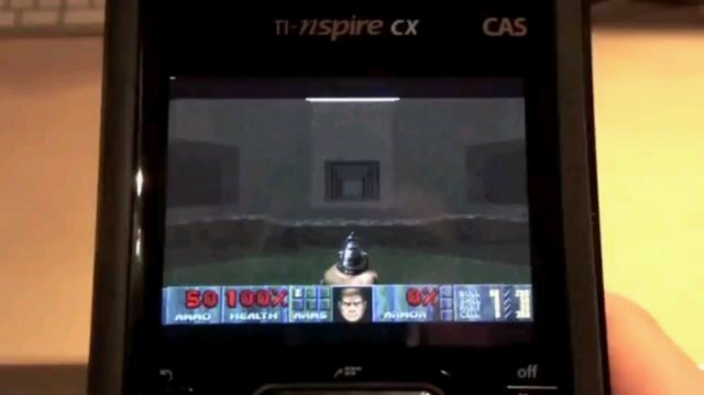 ayer Amargura Eficiente Jugando a Doom 2 en una... calculadora - Tecnovortex
